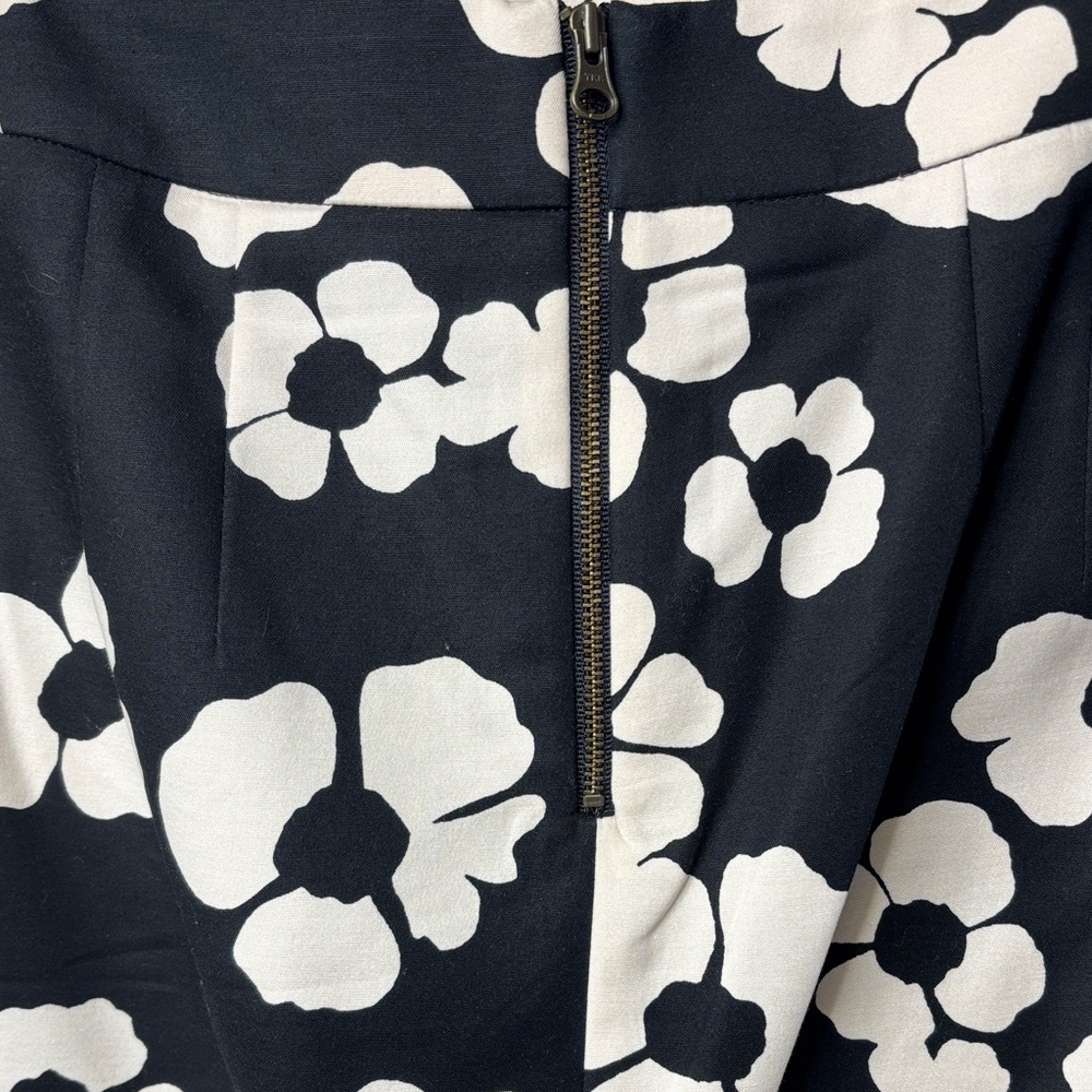 🖤 LOFT Black Cream Floral Midi Skirt Women’s Size 6, back zip with stretch🖤 - Picture 7 of 16